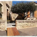 Tatil Evi Les Sous L' Olivier En Camargue Vauvert