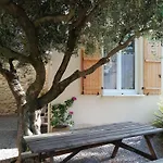 Les Sous L' Olivier En Camargue Tatil Evi *