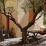 Les Sous L' Olivier En Camargue 別荘 *