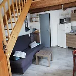 Les Sous L' Olivier En Camargue ヴォヴェール