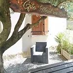Tatil Evi Les Sous L' Olivier En Camargue