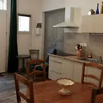 Les Sous L' Olivier En Camargue Tatil Evi *