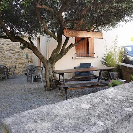 Les Sous L' Olivier En Camargue Holiday home