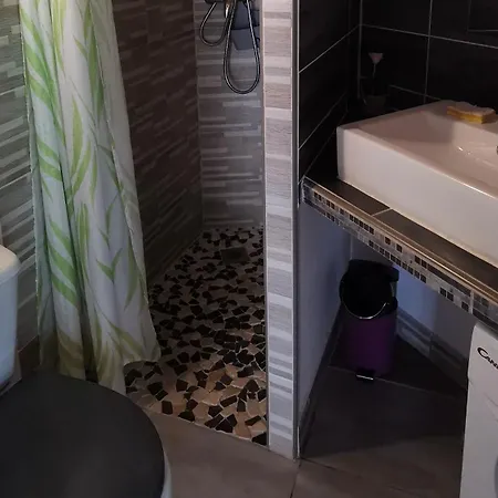 Holiday home Les Sous L' Olivier En Camargue *