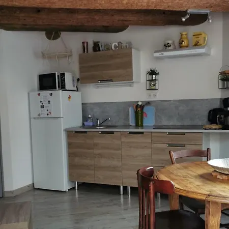Les Sous L' Olivier En Camargue 沃韦尔